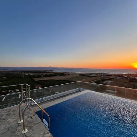 Aphrodite Beachfront Lejlighed
